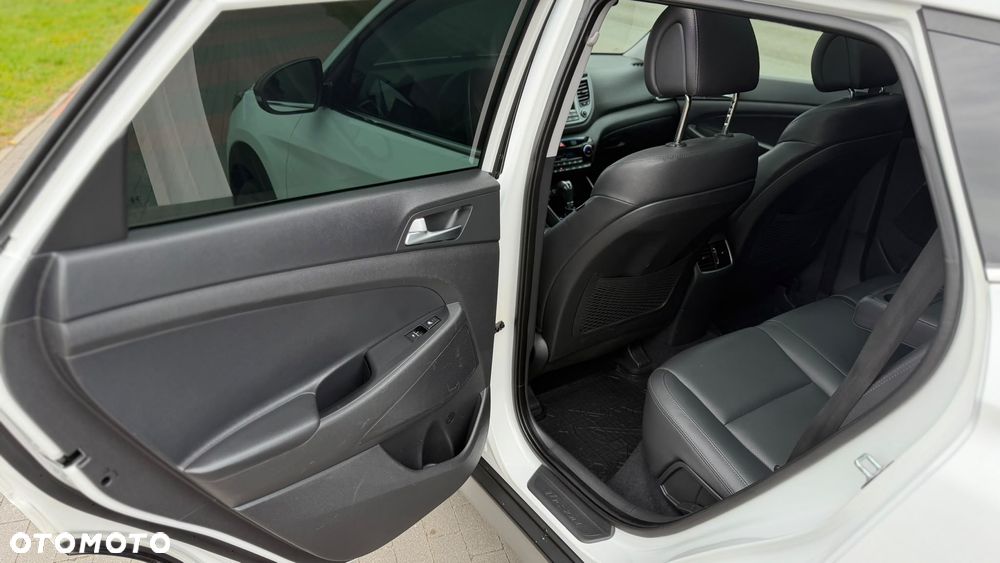 Hyundai Tucson blue 1.7 CRDi 2WD DCT Premium - 18