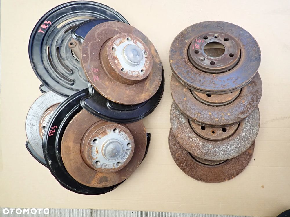 Trafic 3 VivaroB Talento NV300 Tarcze Hamulcowe - 1