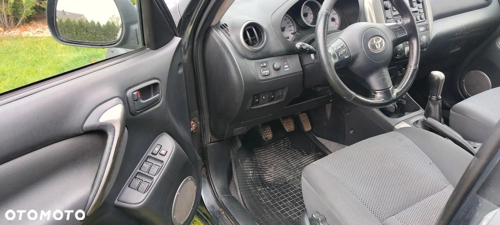 Toyota RAV4 2.0 D-4D 4x4 - 20