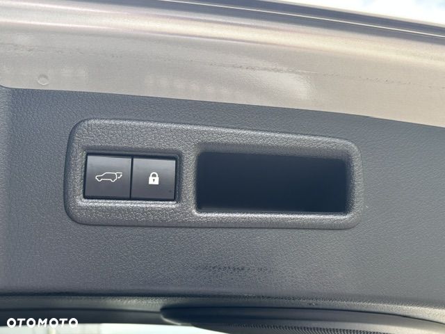 Lexus NX 300h F Impression AWD - 24