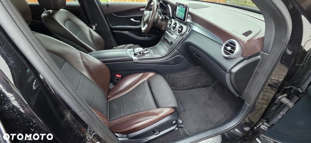 Mercedes-Benz GLC - 11
