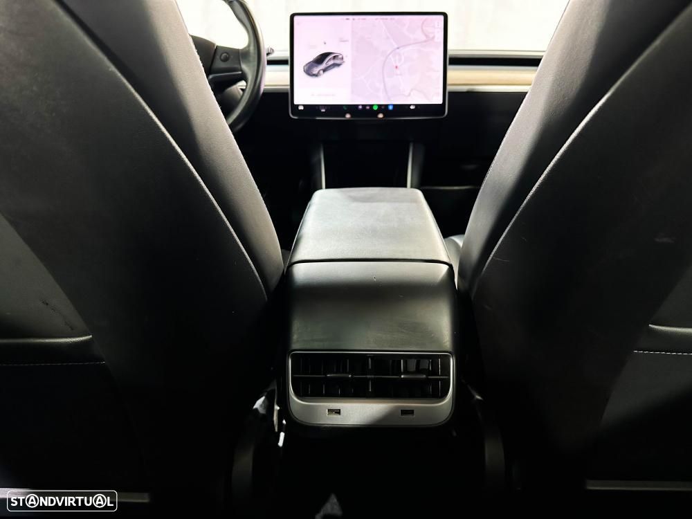 Tesla Model 3 Long-Range Dual Motor AWD - 26