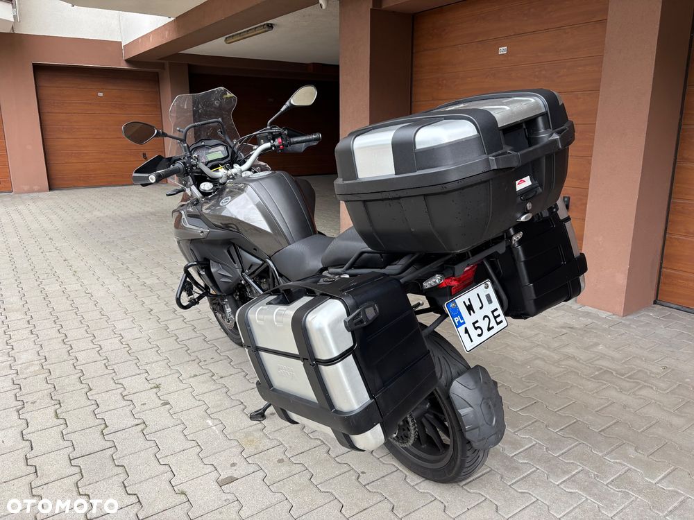 Benelli TRK 502X - 12
