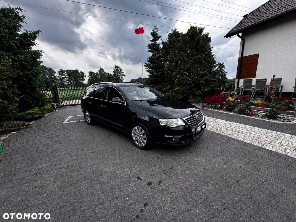 Volkswagen Passat 2.0 TDI DPF Highline - 24