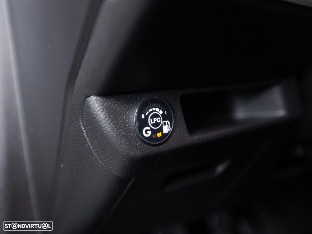Renault Clio - 28