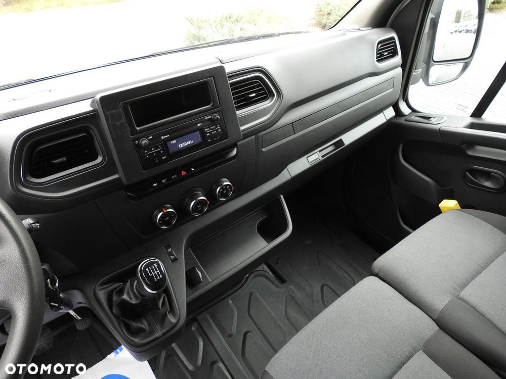 Renault MASTER  PLANDEKA 10 PALET WEBASTO TEMPOMAT LEDY PNEUMATYKA KLIMATYZACJA  165KM - 32