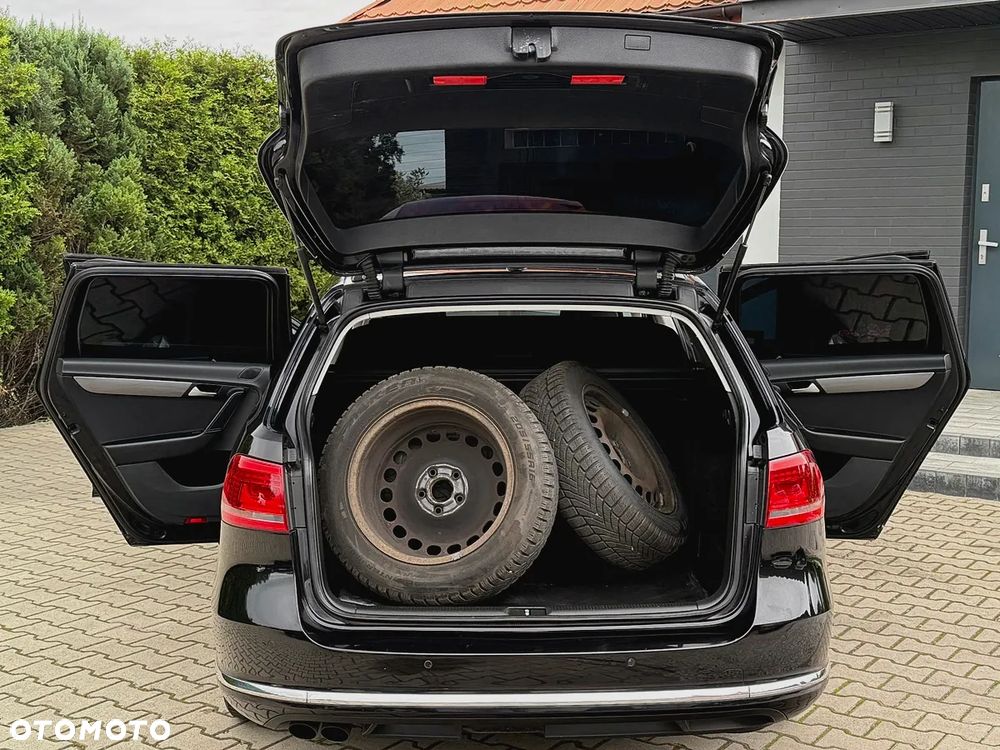 Volkswagen Passat 2.0 TDI Highline - 23