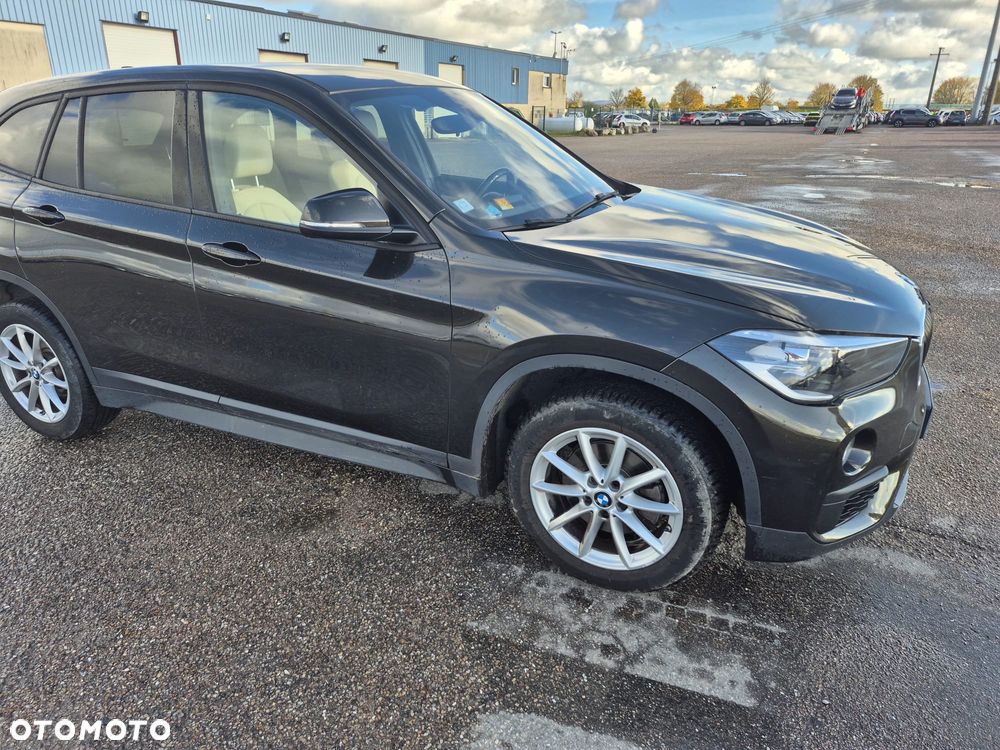 BMW X1 sDrive18i GPF Sport Line - 7