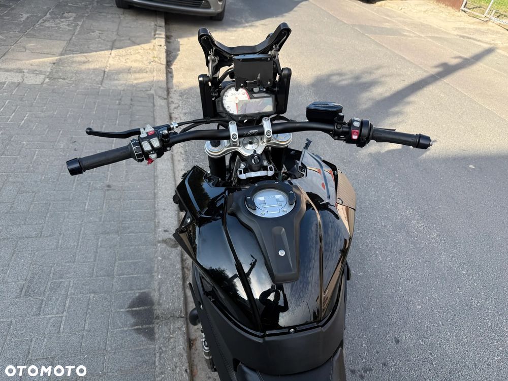 BMW S - 10