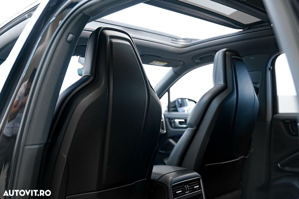Porsche Cayenne Standard - 19