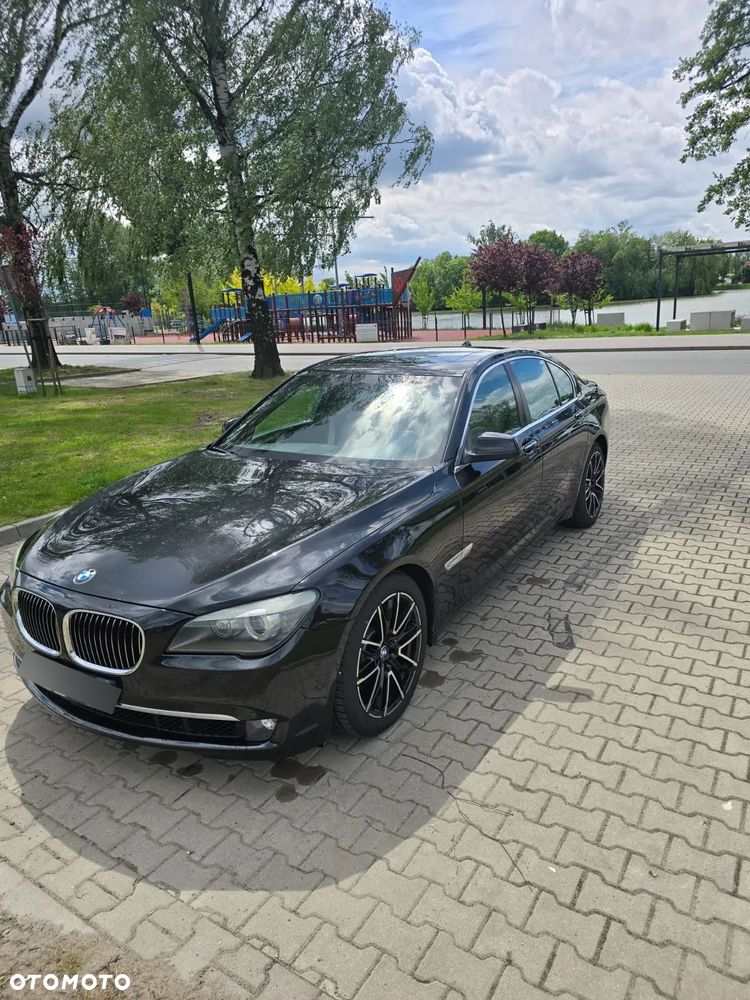 BMW Seria 7 740d - 4