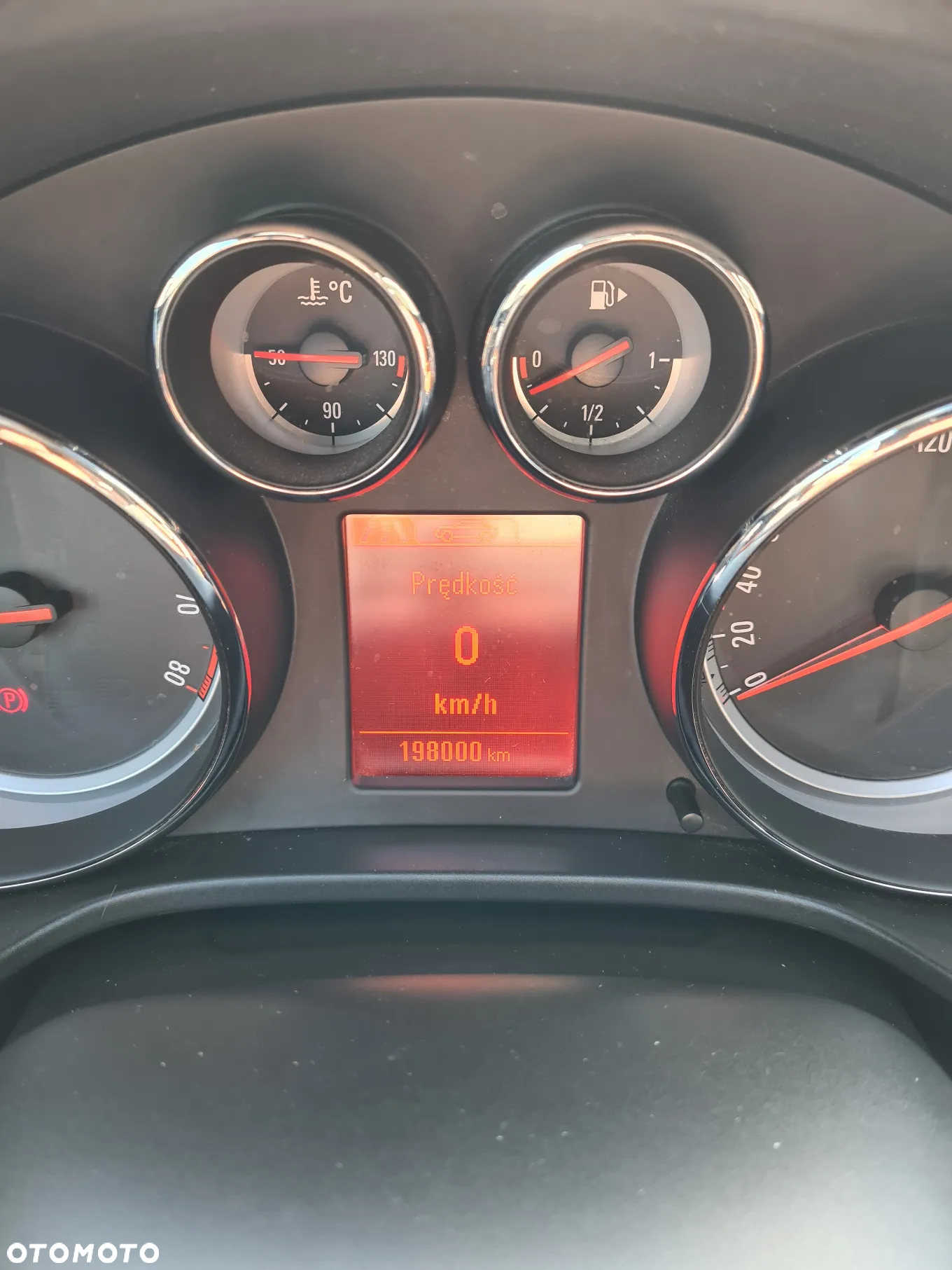 Opel Insignia - 19