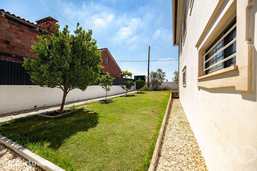 Moradia isolada T5 em Souto da Carpalhosa e Ortigosa de 294 m2 - Grande imagem: 4/40