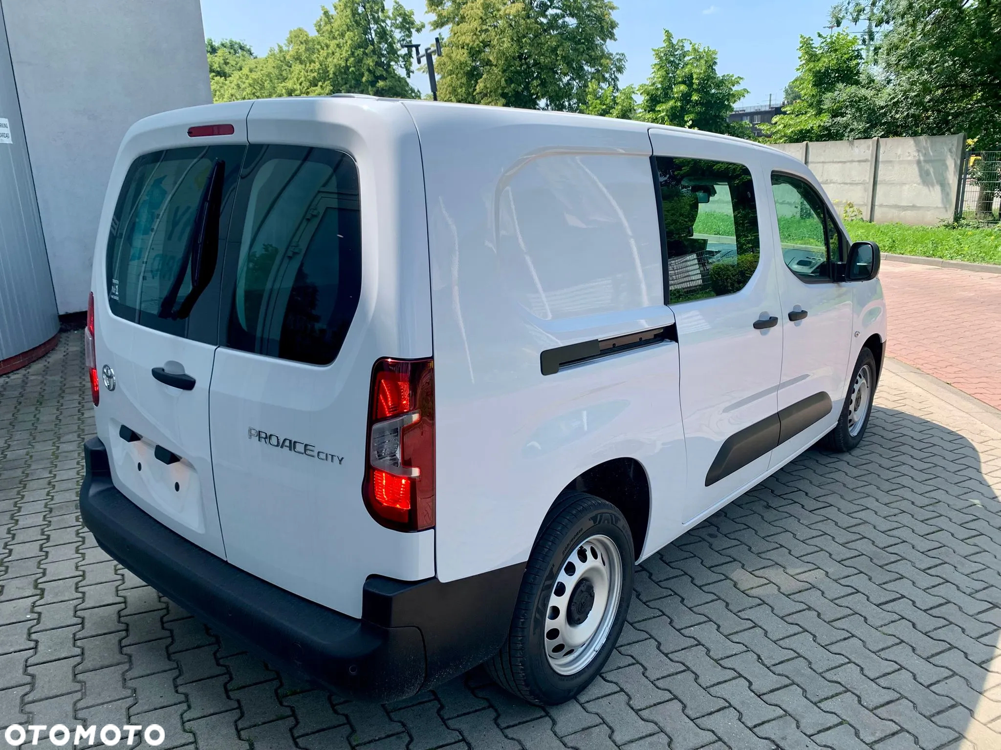 Toyota Proace City - 7