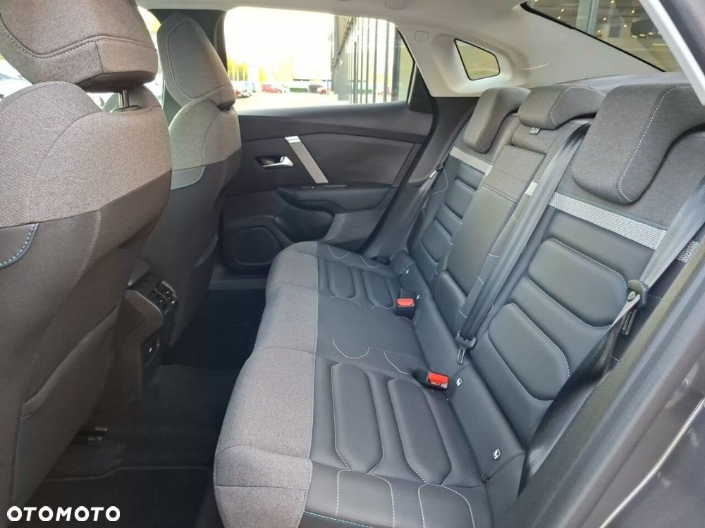 Citroën C4X - 11