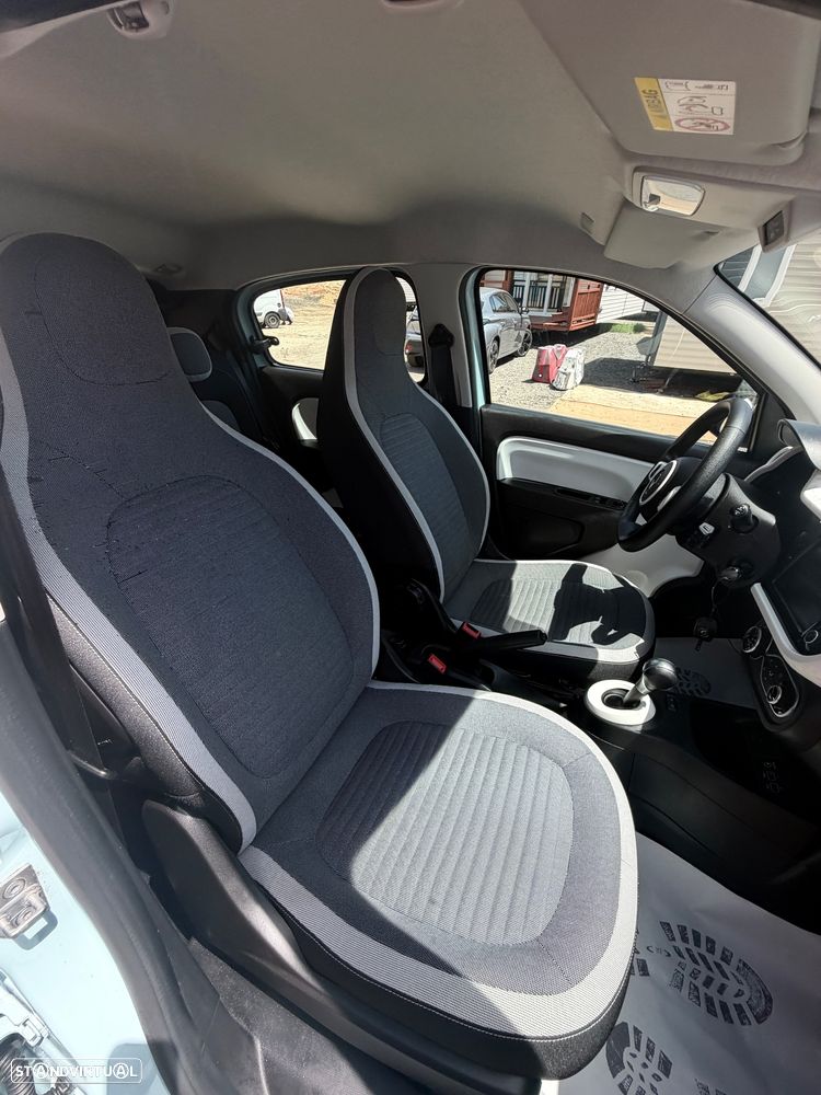 Renault Twingo E-Tech. 22 Techno - 22