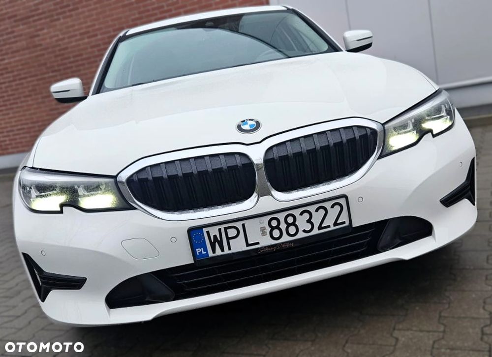 BMW Seria 3 318i Business Edition - 8