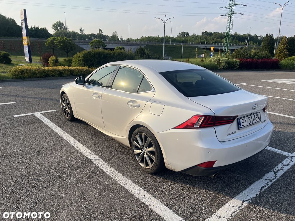 Lexus IS - 2