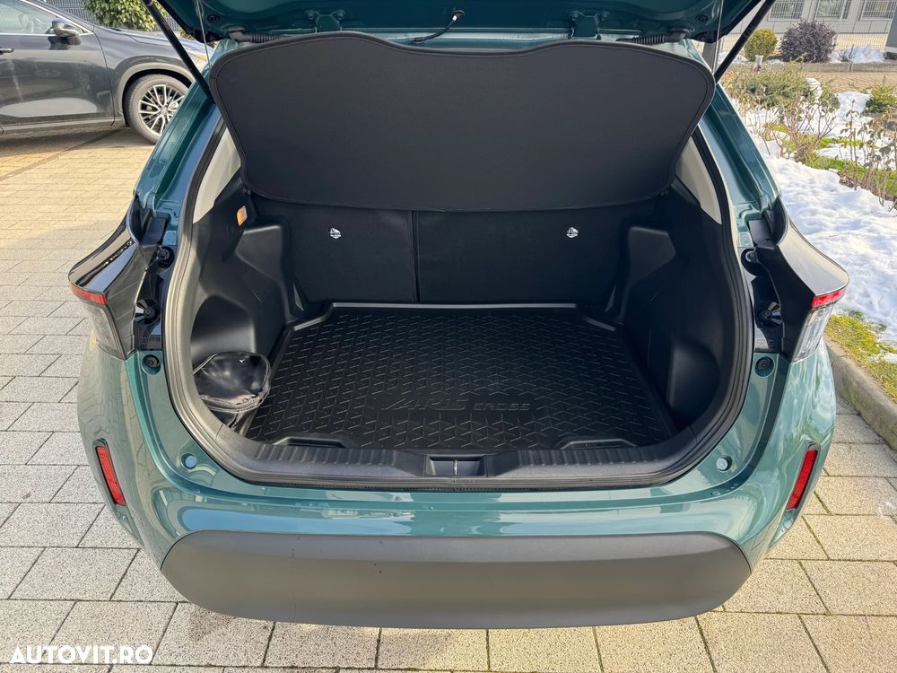 Toyota Yaris Cross 1.5 VVT-i HSD 116 4x2 HEV Active - 28