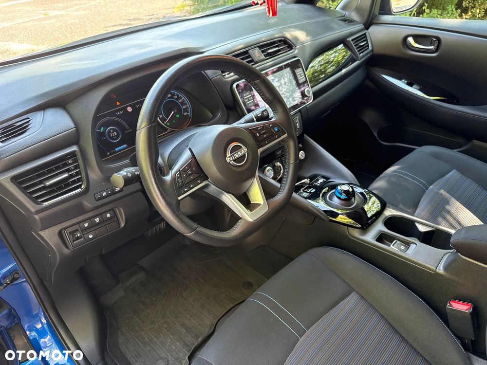 Nissan Leaf 40kWh N-Connecta - 9