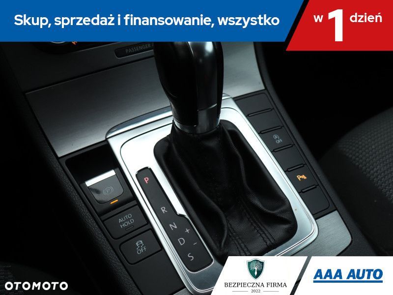 Volkswagen Passat Variant - 18