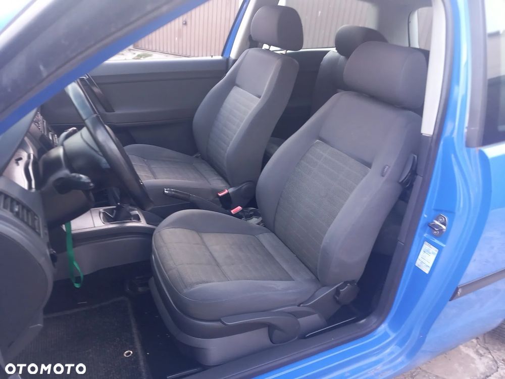 Volkswagen Polo 1.2 Tour Edition - 20