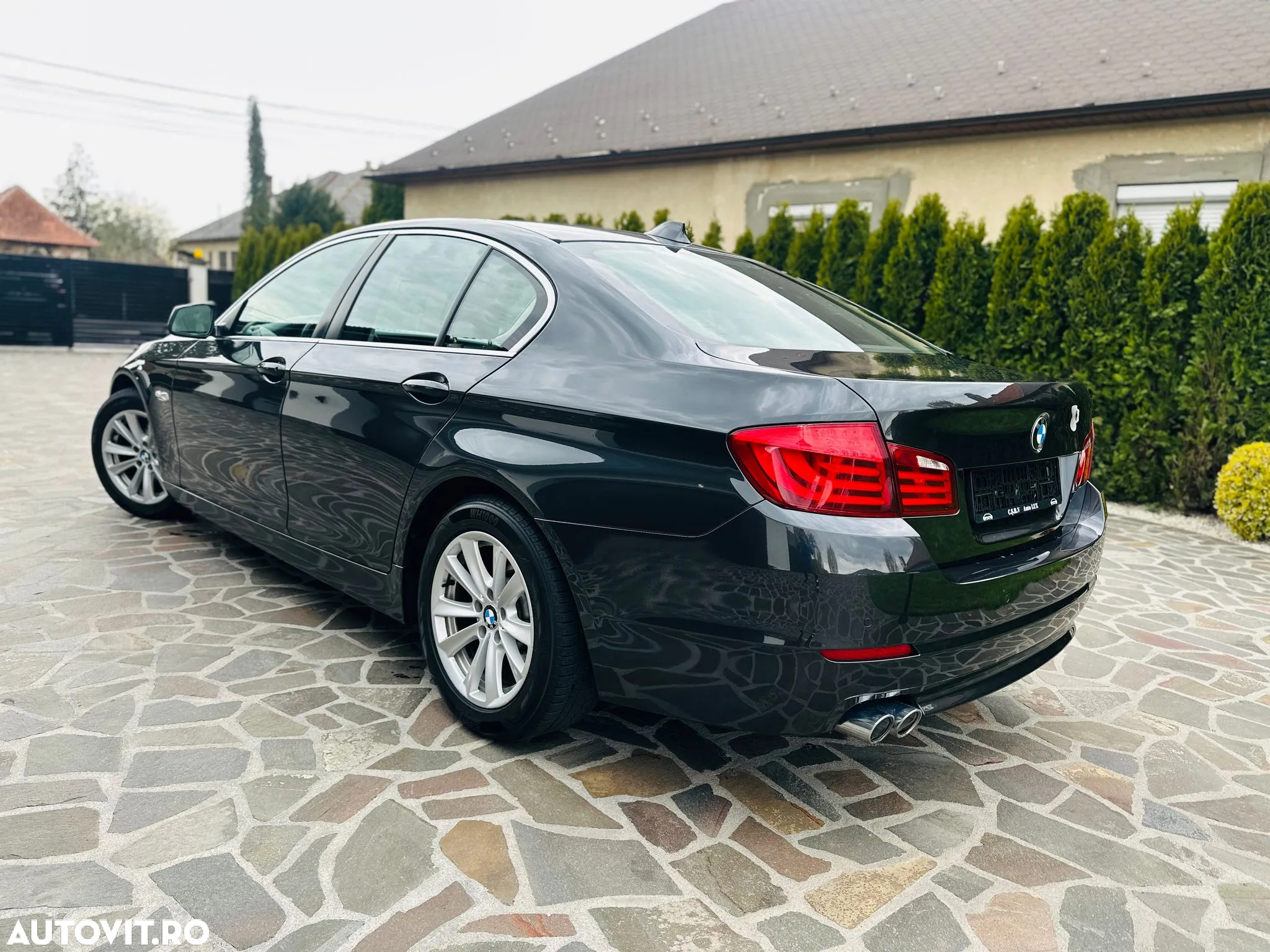 BMW Seria 5 520d - 6