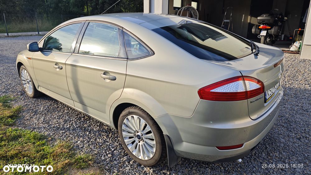 Ford Mondeo 2.0 Ghia - 3