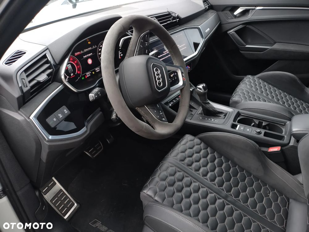 Audi RS Q3 2.5 TFSI Sportback quattro S tronic - 16