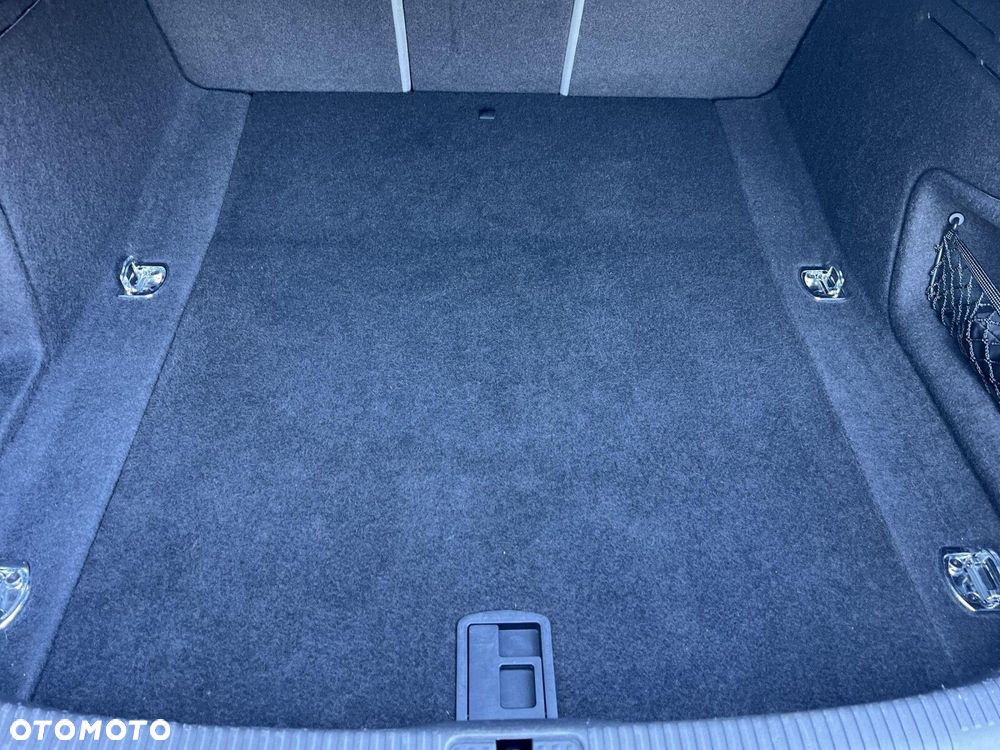 Audi A4 Limousine - 27