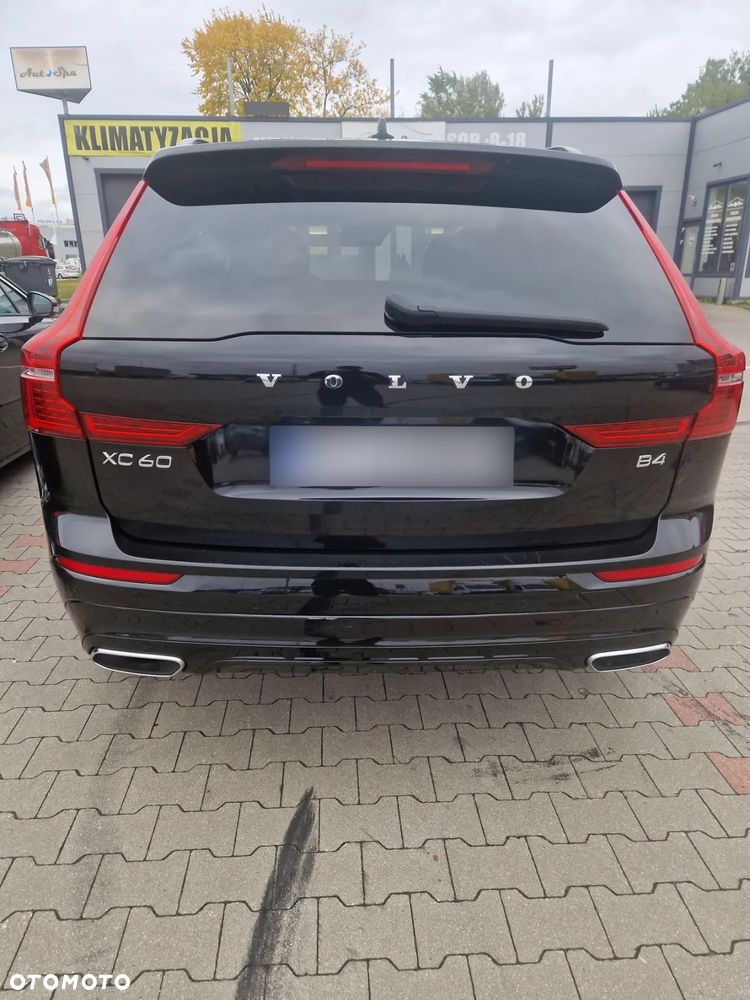 Volvo XC 60 D4 R-Design - 5
