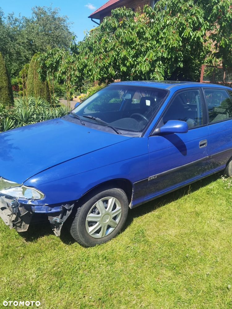 Opel Astra - 13