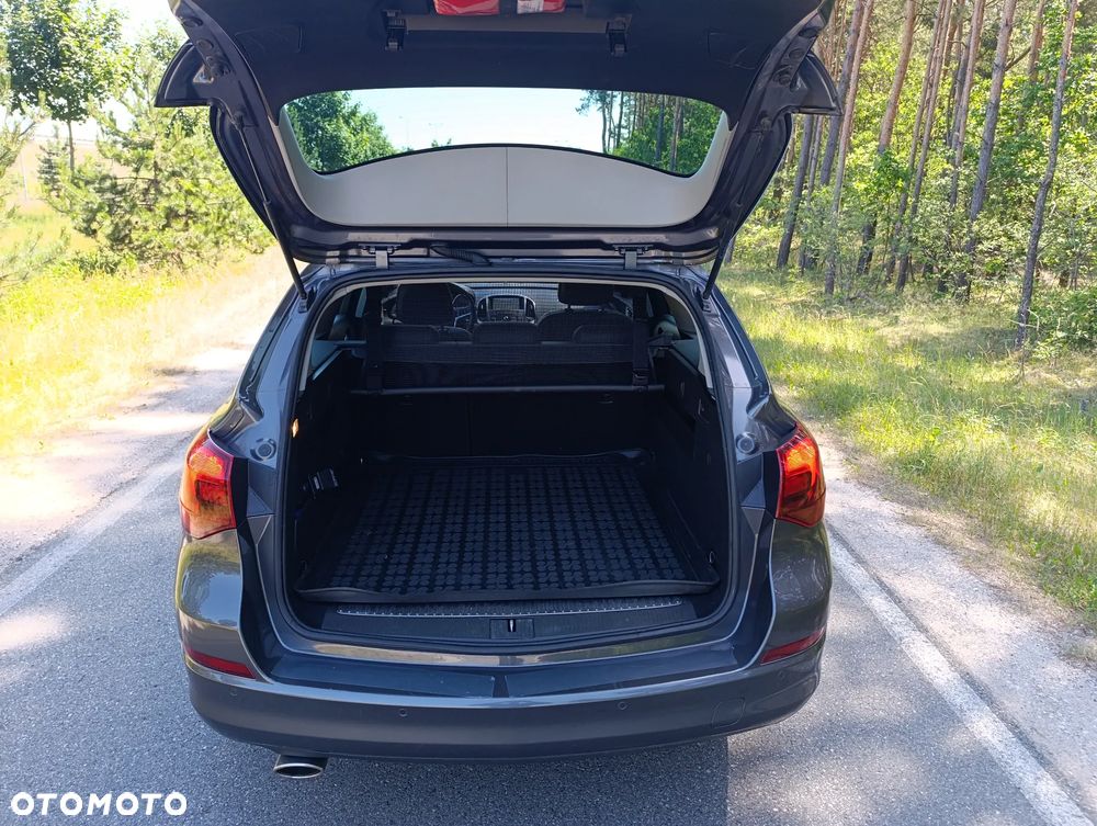 Opel Astra 1.4 T Cosmo S&S - 11