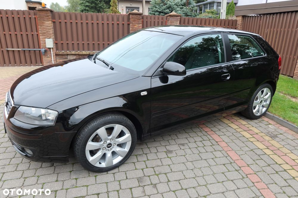 Audi A3 3-drzwiowe 1.6 Ambition - 9