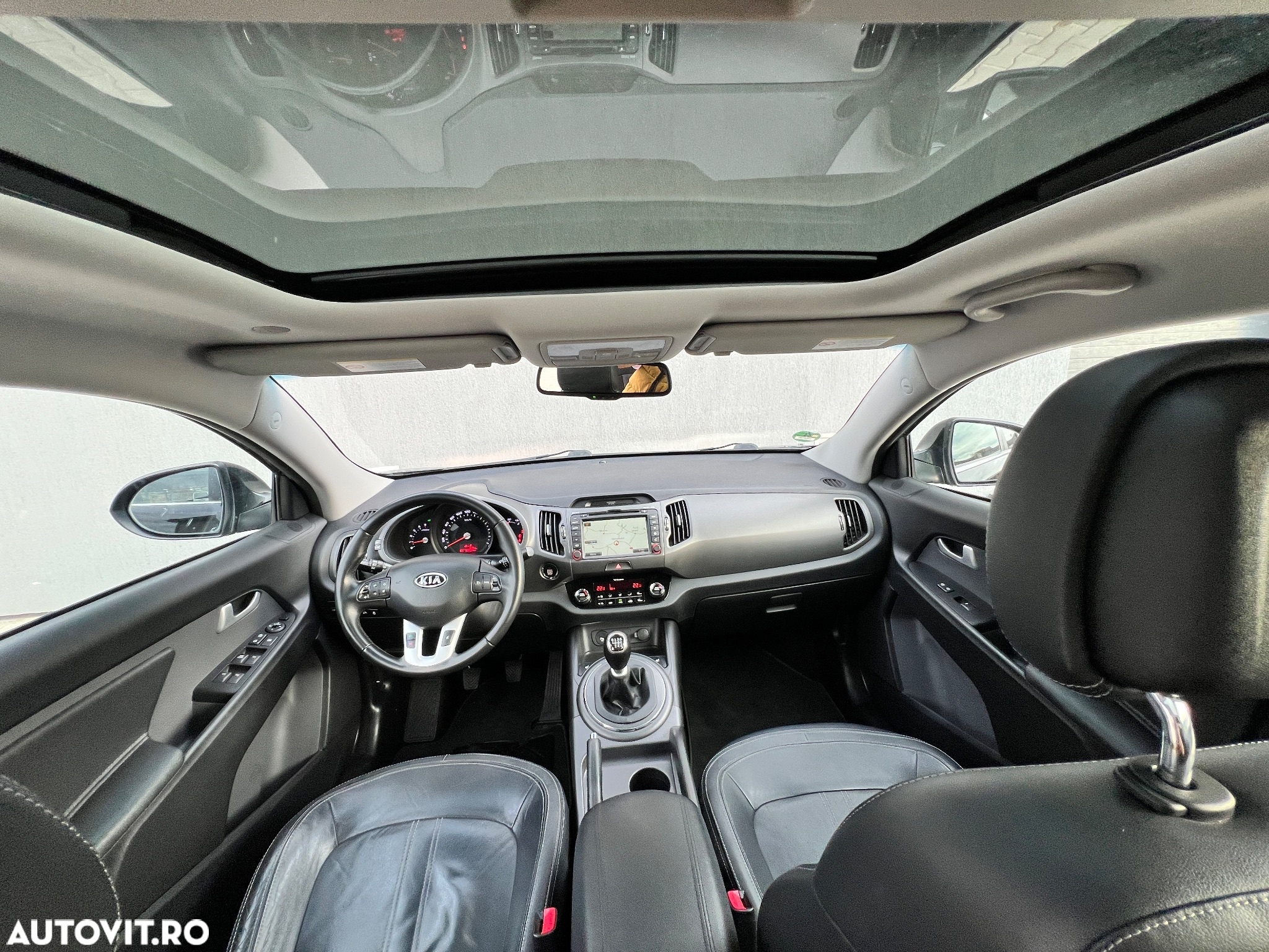 Kia Sportage 2.0 DSL MT 4x4 PREMIUM - 9