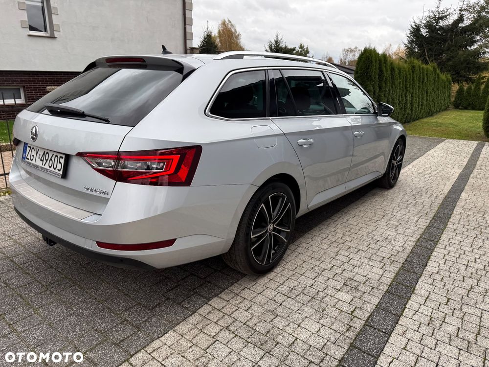 Skoda Superb Combi 1.6 TDI Ambition - 24