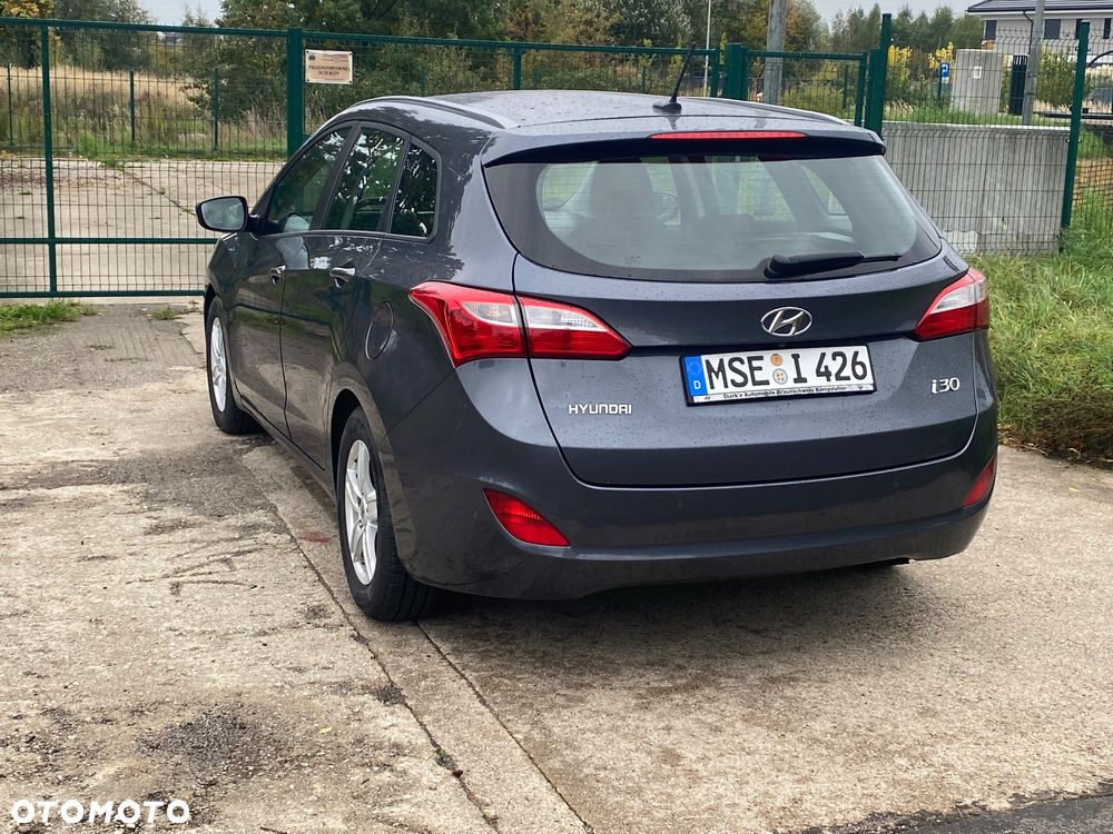 Hyundai i30 1.4 BlueDrive Comfort - 4