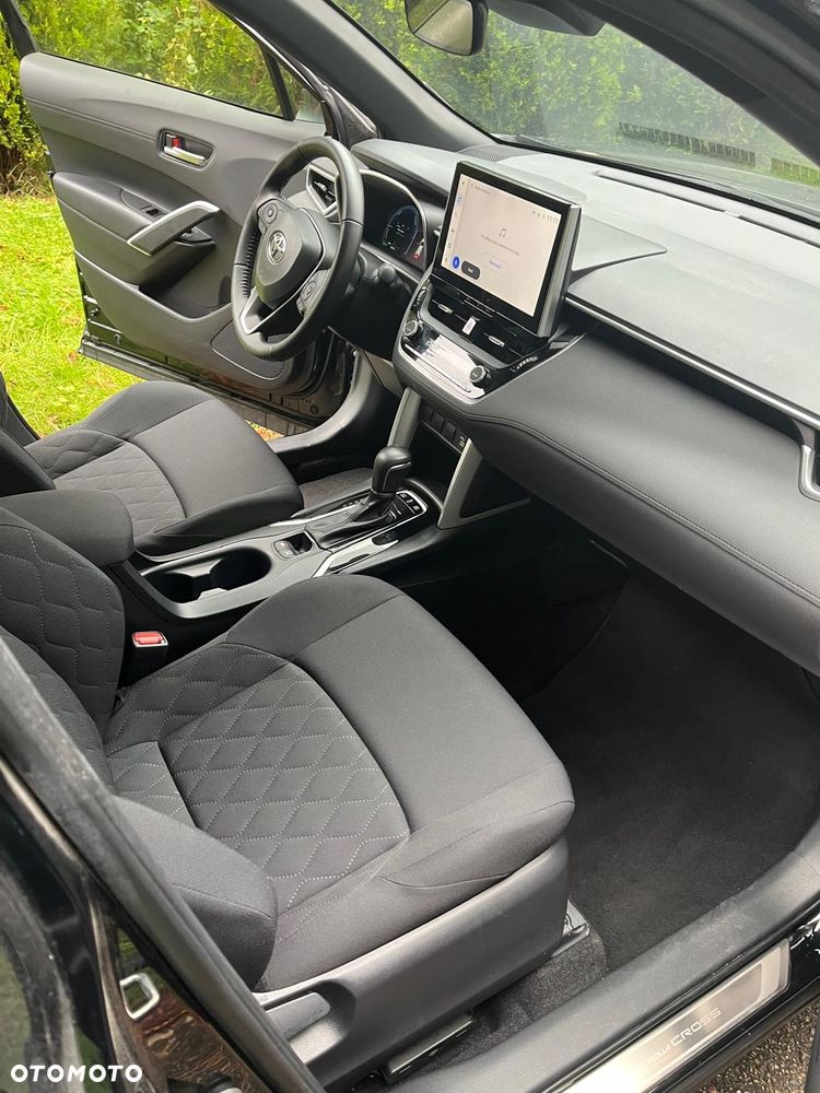 Toyota Corolla Cross 2.0 Hybrid Style AWD - 10