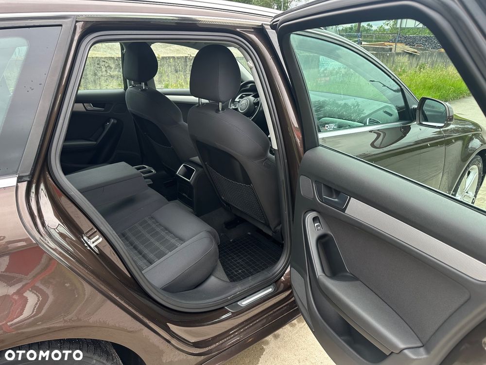 Audi A4 Avant 2.0 TDI DPF quattro Attraction - 19