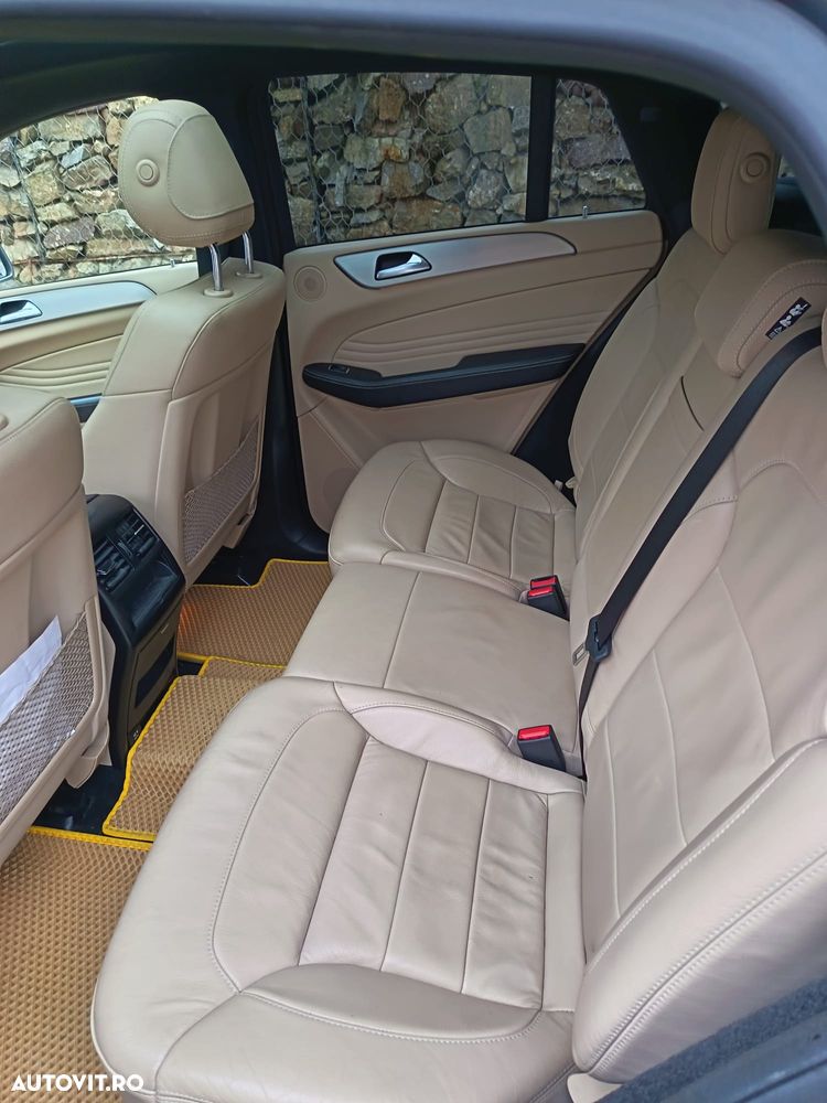 Mercedes-Benz GLE 400 4MATIC - 4