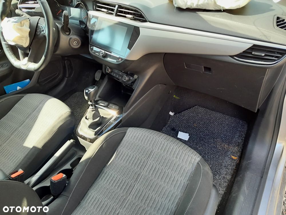 Opel Corsa 1.2 Direct Injection Turbo Start/Stop Edition - 9