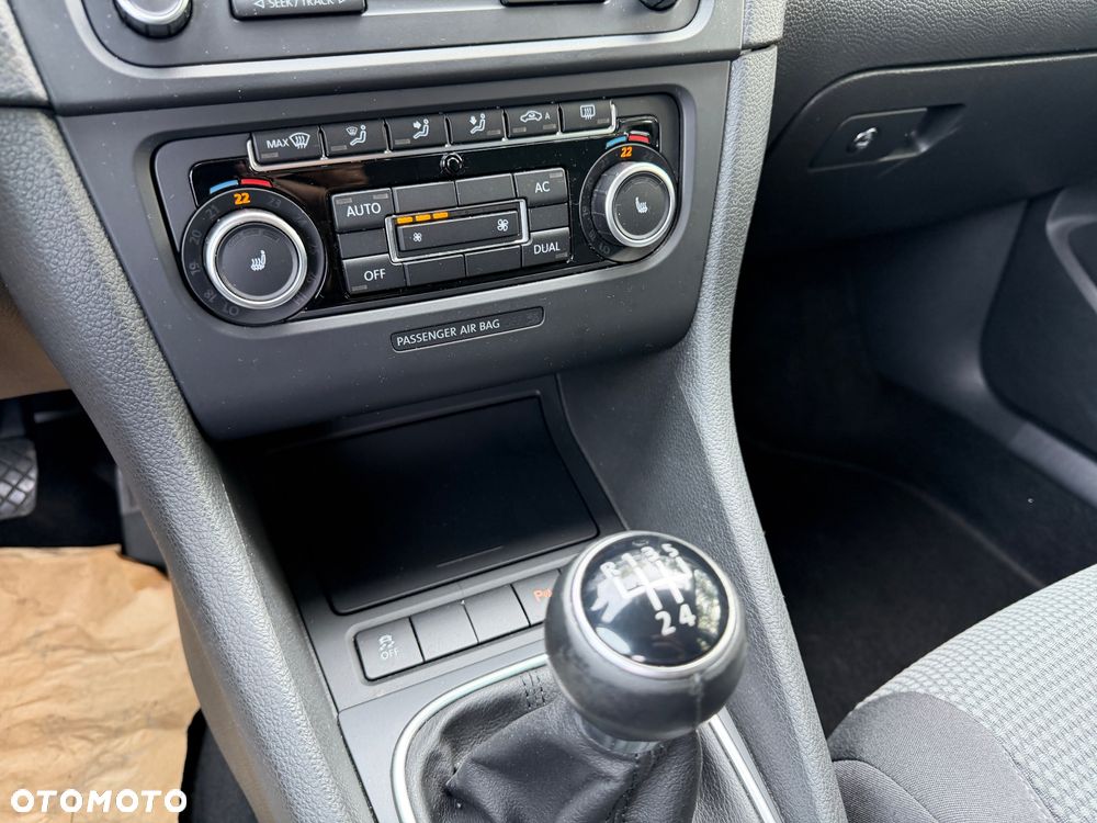 Volkswagen Golf - 17