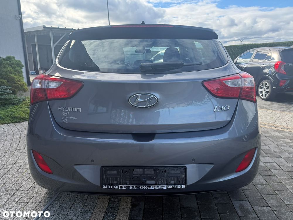 Hyundai i30 - 16