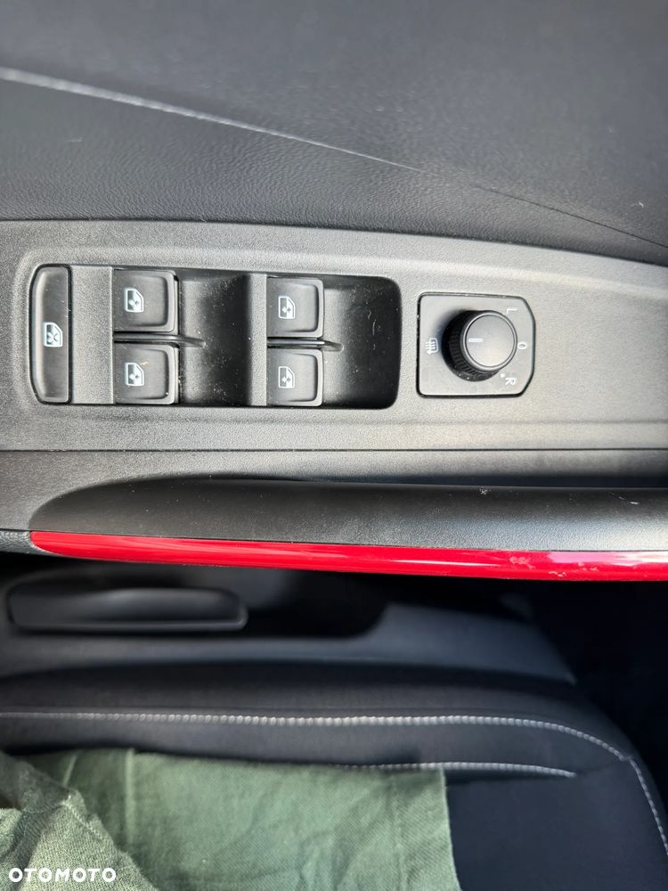 Skoda Fabia 1.5 TSI Monte Carlo DSG - 32