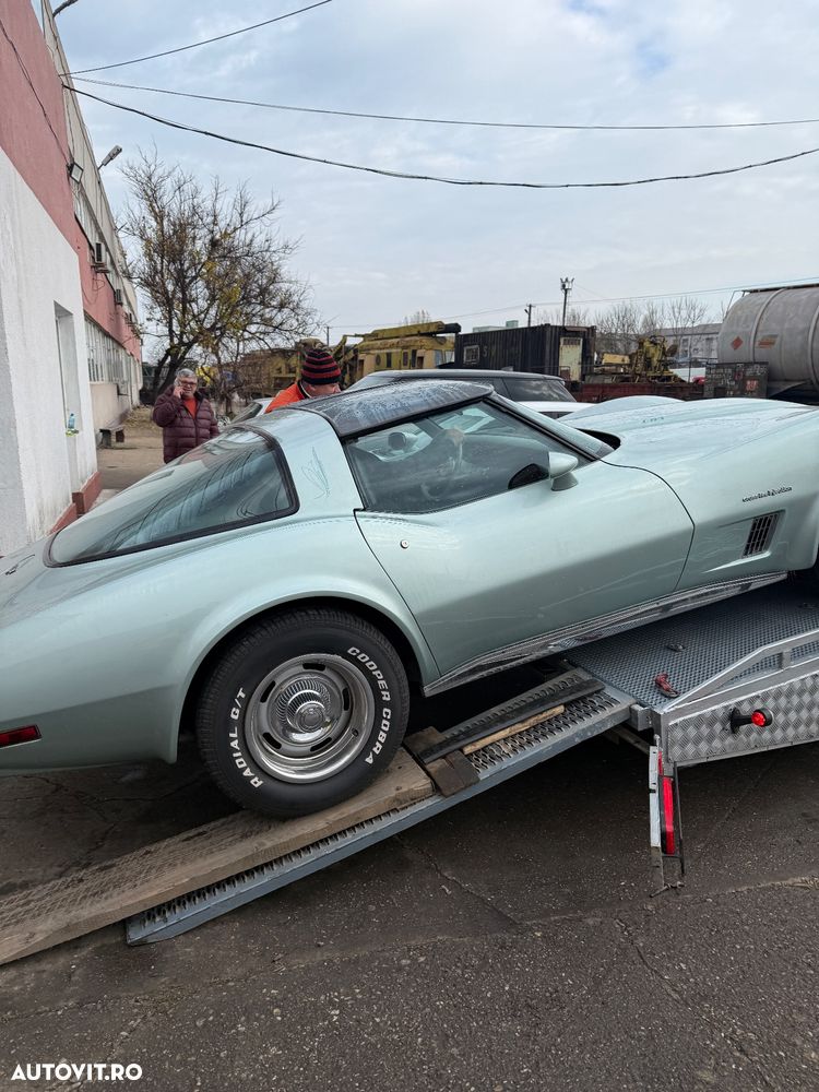 Chevrolet Corvette - 9