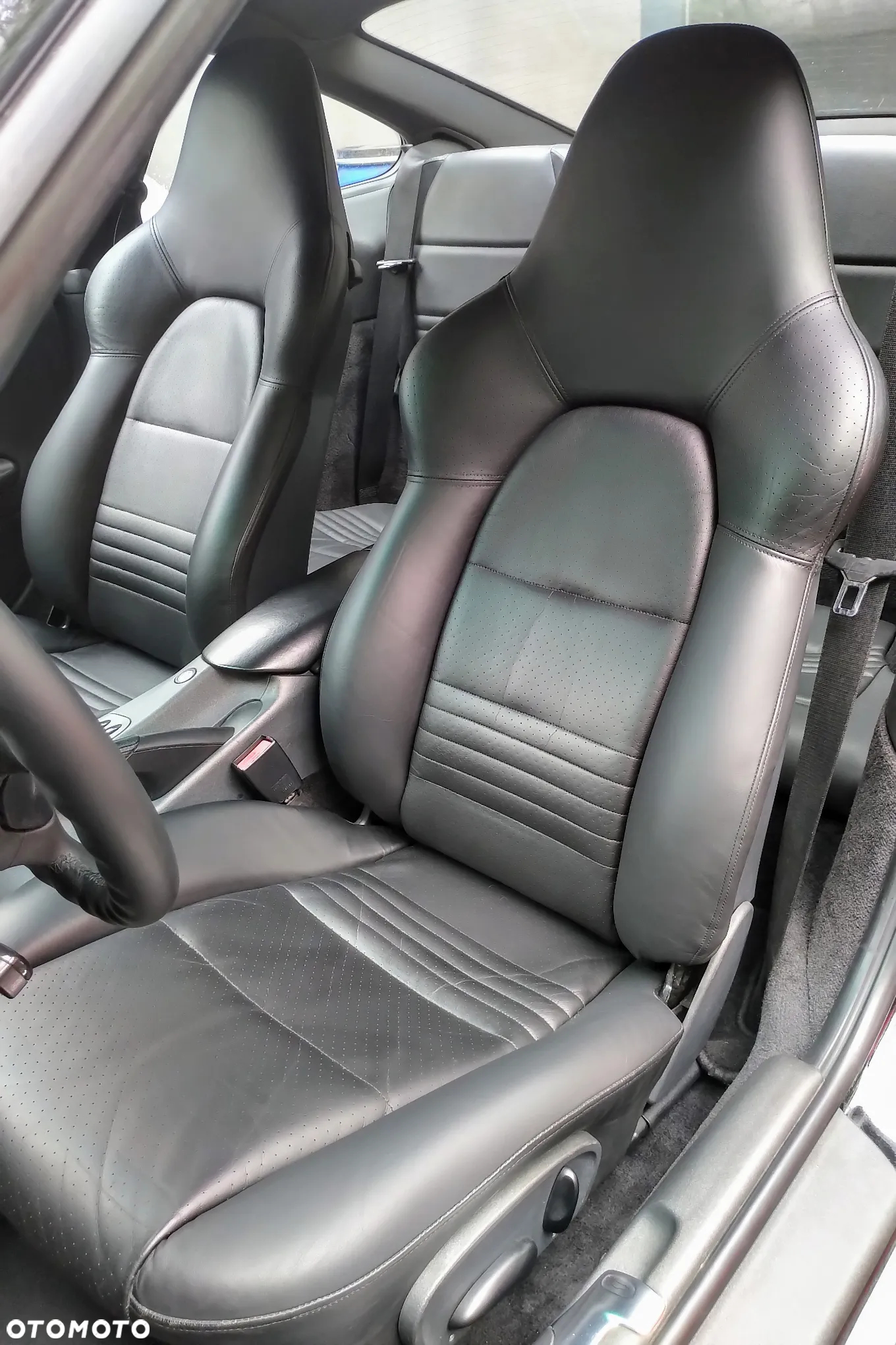 Porsche 911 Carrera - 11