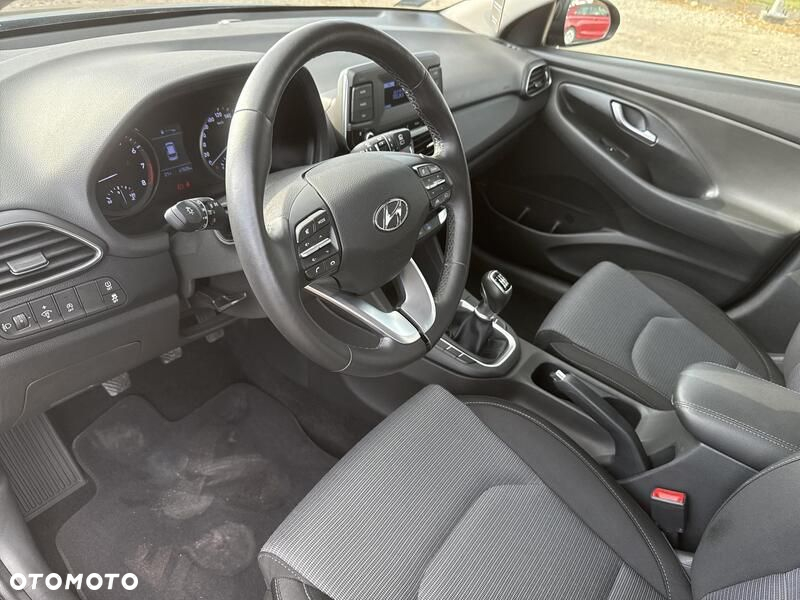 Hyundai i30 1.5 DPI Modern - 10
