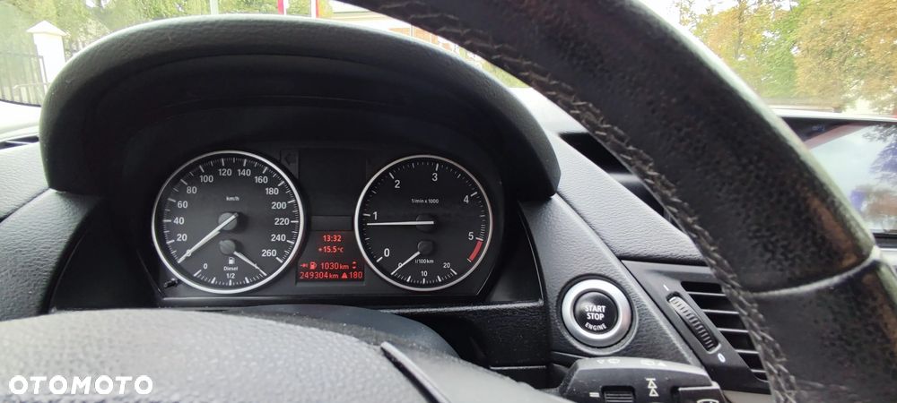 BMW X1 sDrive18d Sport Line - 19