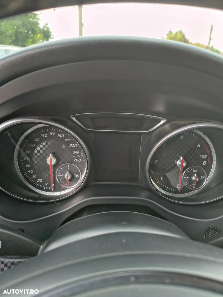 Mercedes-Benz A 200 CDI 7G-DCT Urban - 11