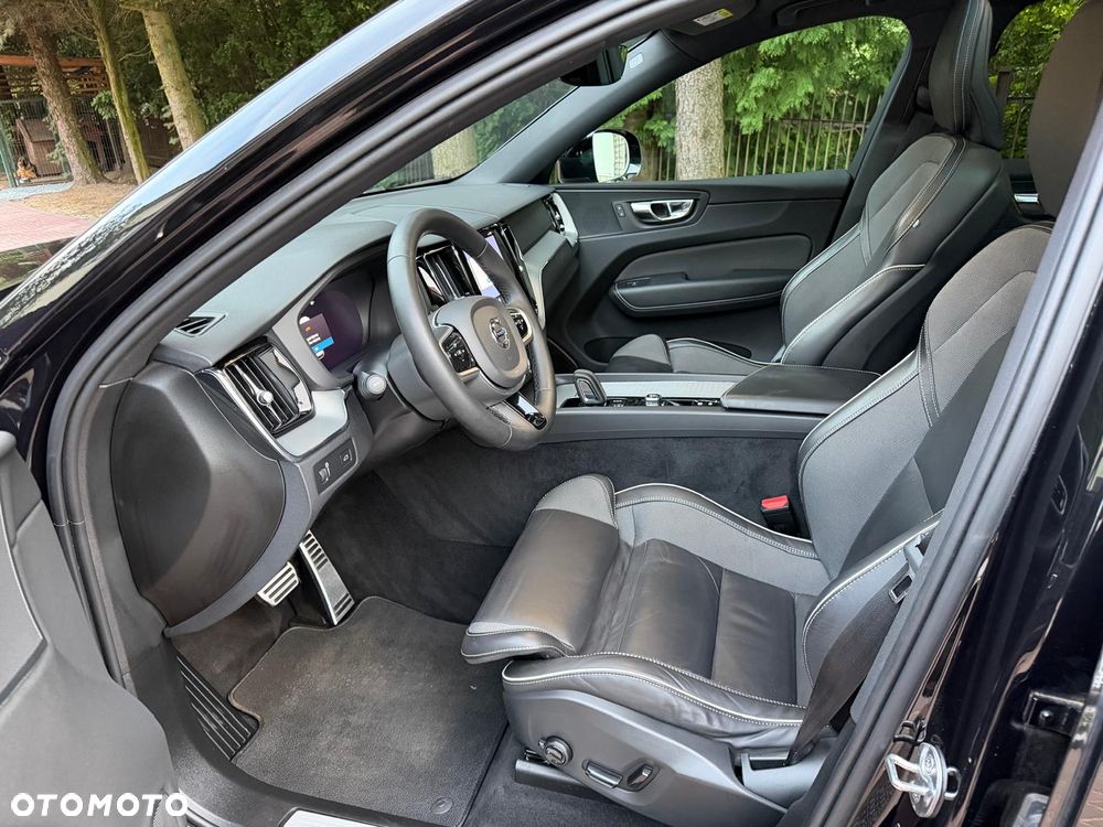 Volvo XC 60 B4 D Geartronic RDesign - 11